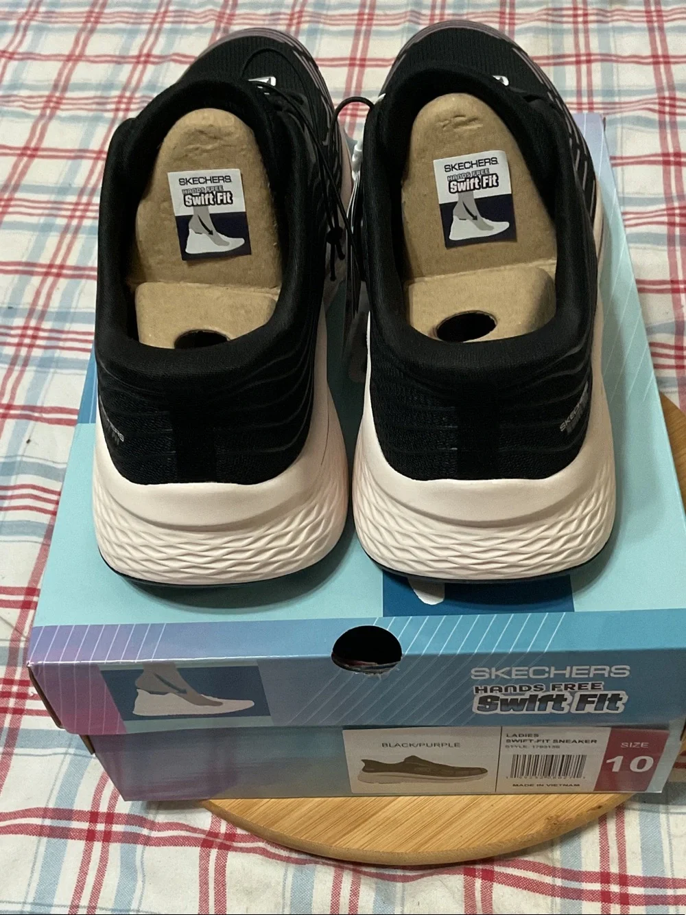 Skechers lightweight athletic